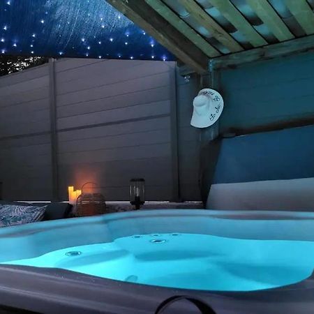 L'Antre Deux Pierres, Romantisme, Jacuzzi Exterieur, Plateau Dinatoire Bouyon 外观 照片