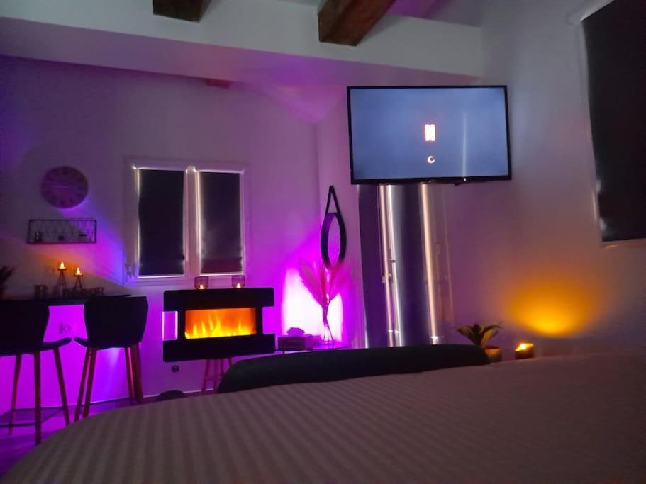 L'Antre Deux Pierres, Romantisme, Jacuzzi Exterieur, Plateau Dinatoire Bouyon 外观 照片