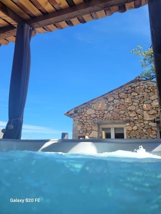 L'Antre Deux Pierres, Romantisme, Jacuzzi Exterieur, Plateau Dinatoire Bouyon 外观 照片