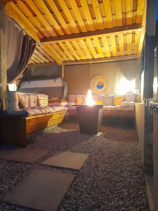 L'Antre Deux Pierres, Romantisme, Jacuzzi Exterieur, Plateau Dinatoire Bouyon 外观 照片